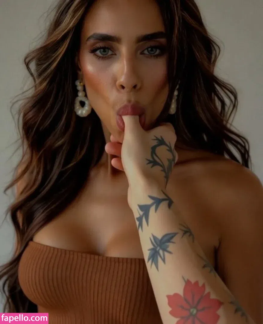 Gianna Jalal Onlyfans Photo Gallery 