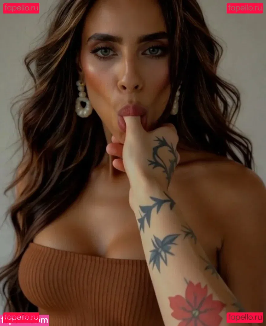 Gianna Jalal Onlyfans Photo Gallery 