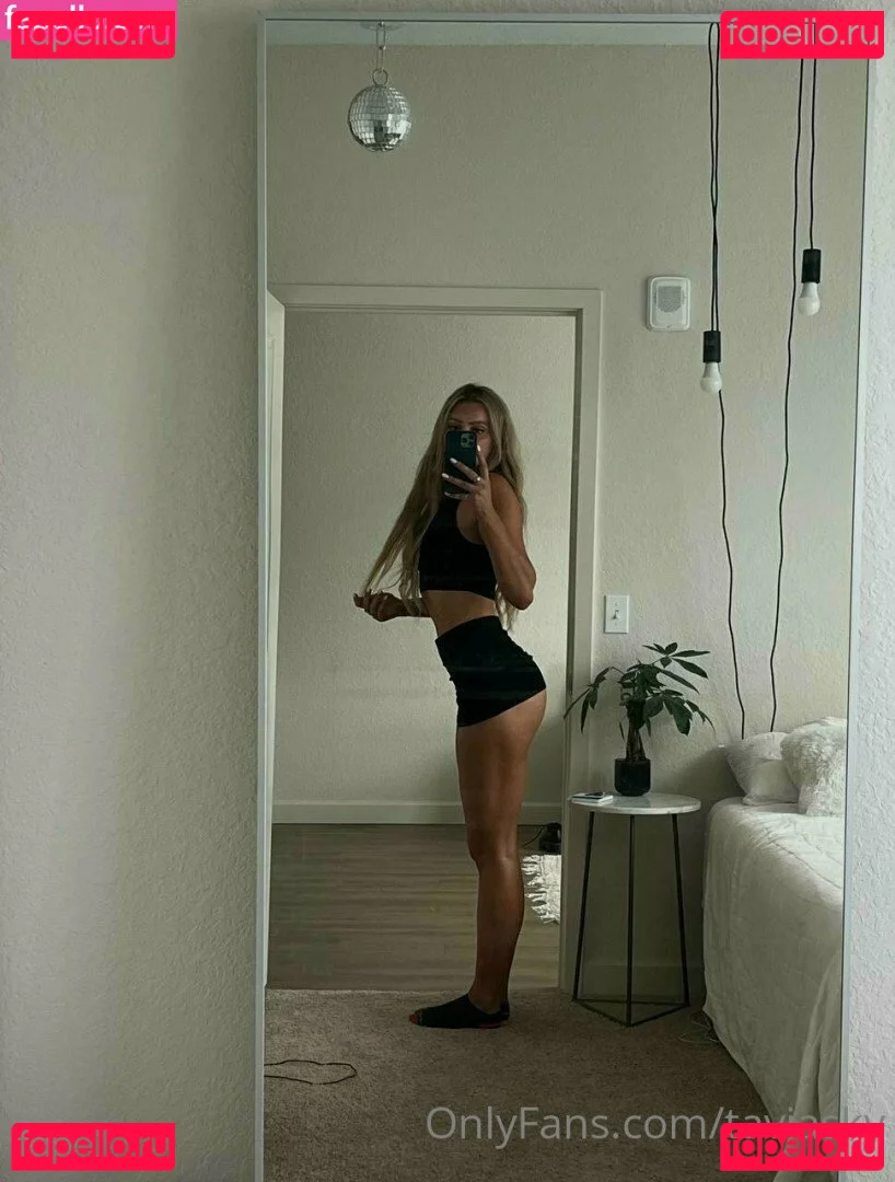 Tavia Sky Onlyfans Photo Gallery 