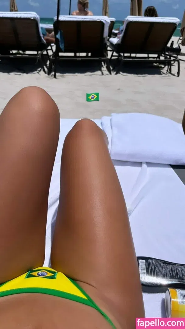 Giullia Buscacio Onlyfans Photo Gallery 