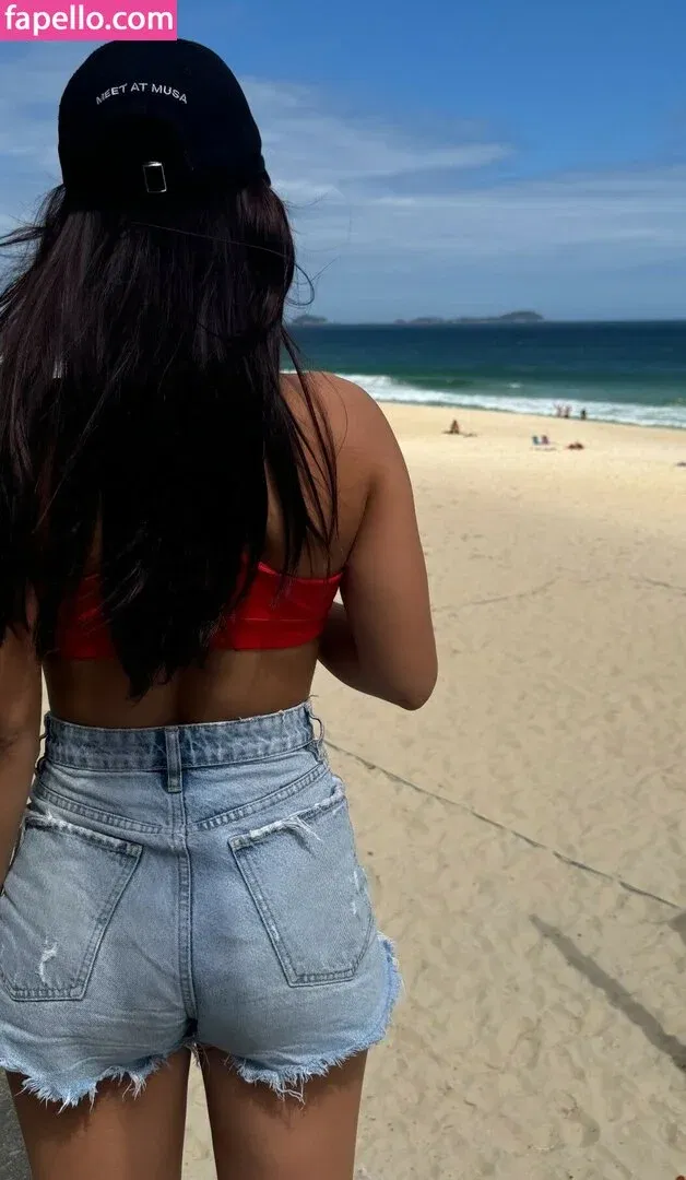 Giullia Buscacio Onlyfans Photo Gallery 