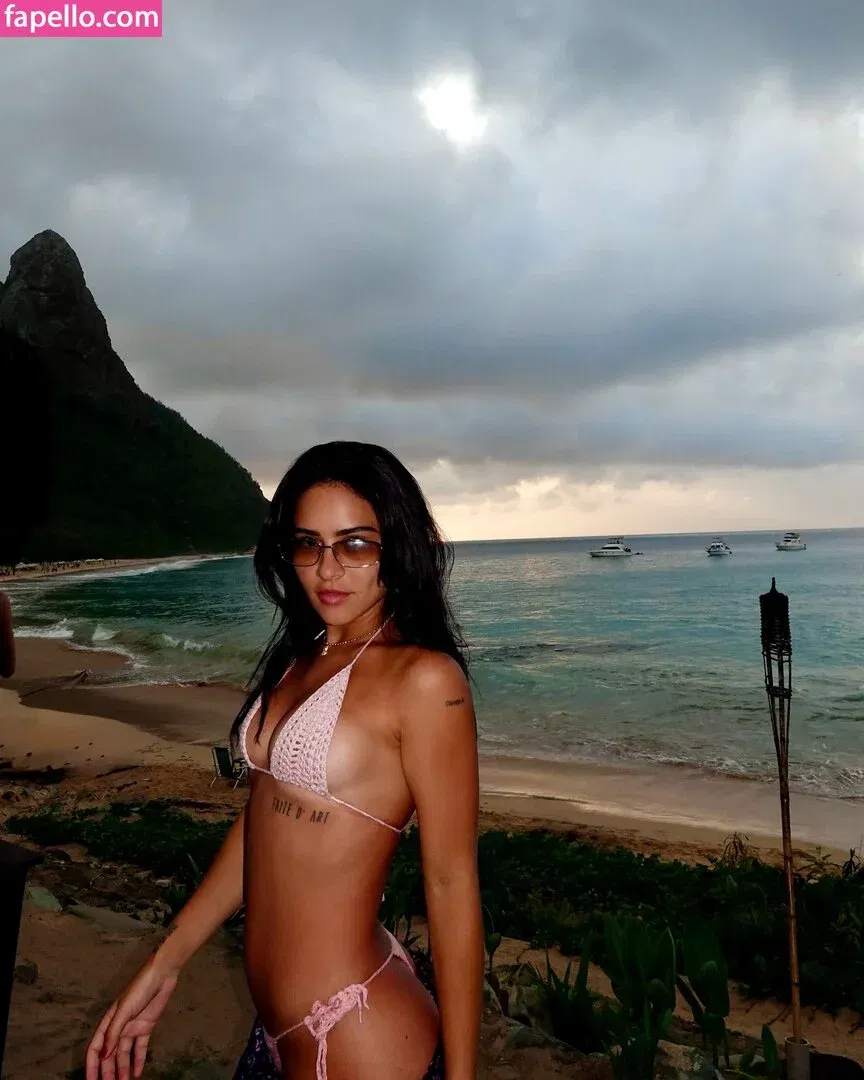 Giullia Buscacio Onlyfans Photo Gallery 