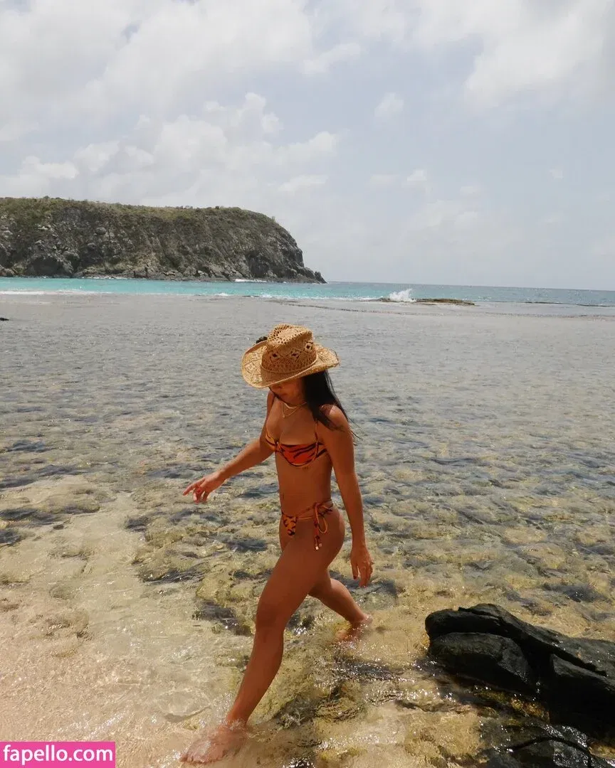 Giullia Buscacio Onlyfans Photo Gallery 