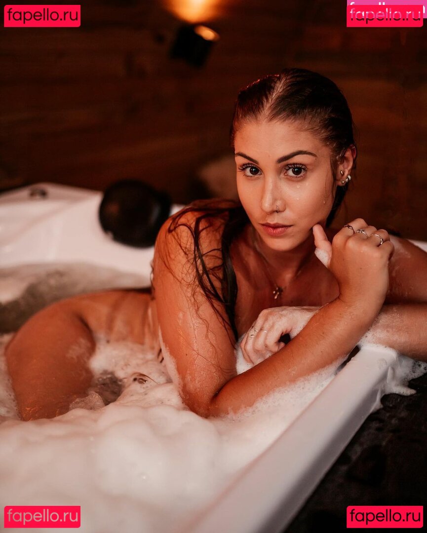 Juu Ferronato / juuferronatoo / juuu_ferronato Onlyfans Photo Gallery 