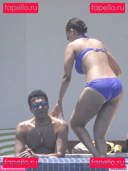 Tyra Banks Onlyfans Photo Gallery 