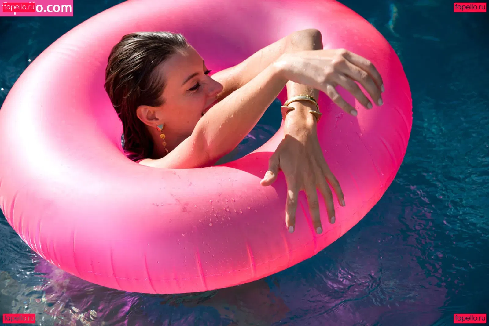 Roxanna June Onlyfans Photo Gallery 