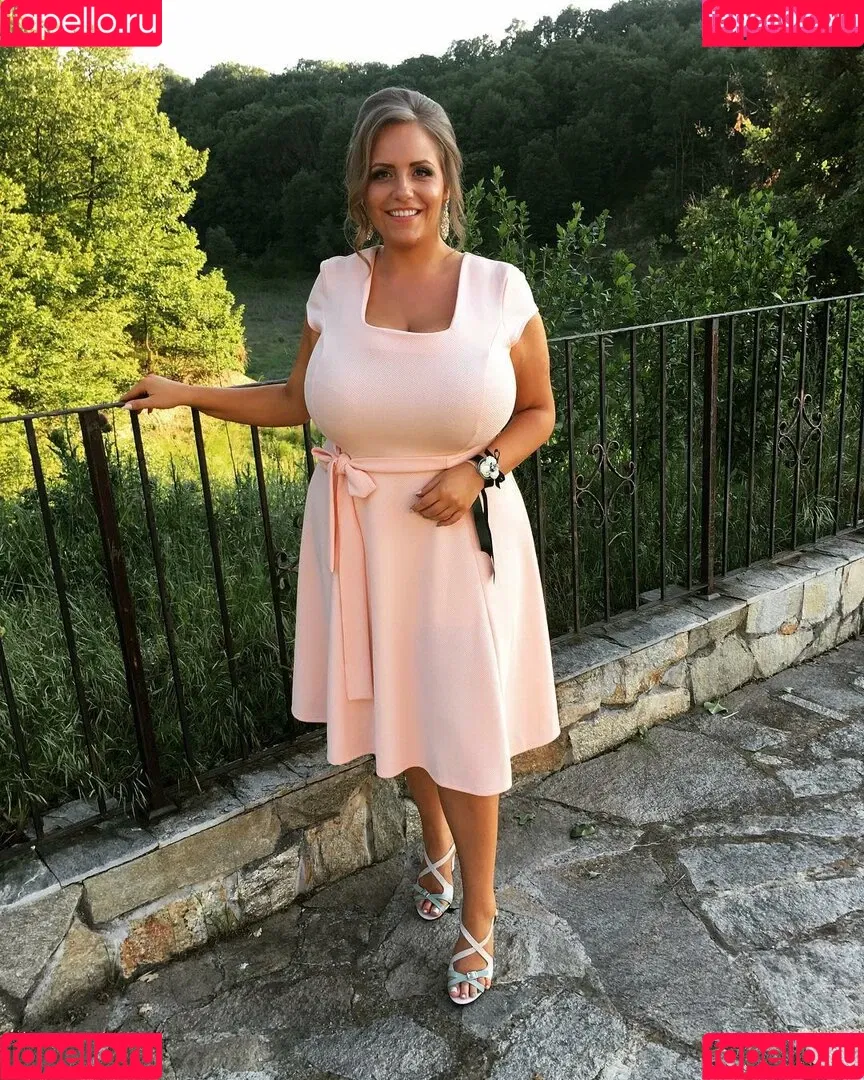 Stella Vulcheva Onlyfans Photo Gallery 