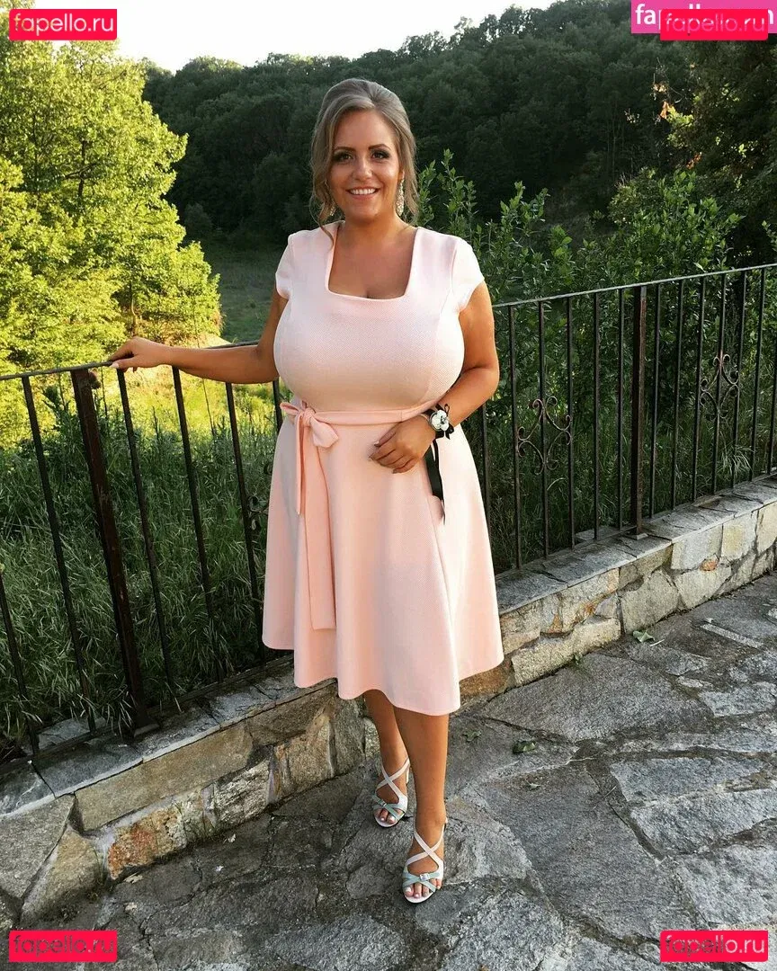 Stella Vulcheva Onlyfans Photo Gallery 