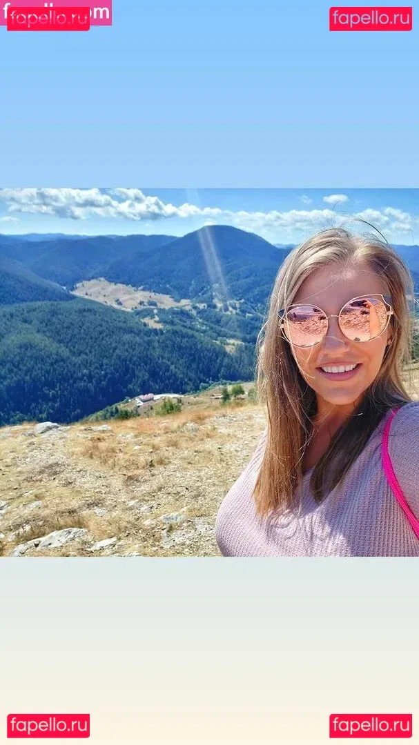 Stella Vulcheva Onlyfans Photo Gallery 