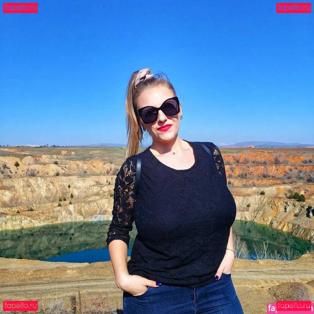 Stella Vulcheva Onlyfans Photo Gallery 