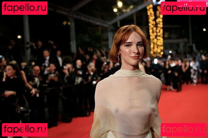 Hari Nef / harinef / nefisa Onlyfans Photo Gallery 