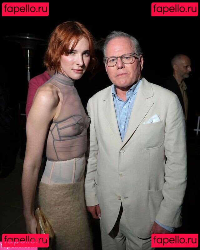 Hari Nef / harinef / nefisa Onlyfans Photo Gallery 