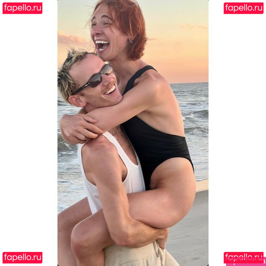 Hari Nef / harinef / nefisa Onlyfans Photo Gallery 