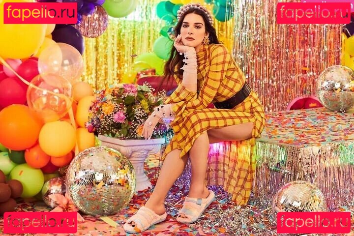 Hari Nef / harinef / nefisa Onlyfans Photo Gallery 