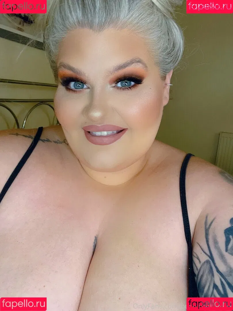 bustybroganxxx Onlyfans Photo Gallery 