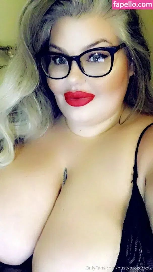 bustybroganxxx Onlyfans Photo Gallery 