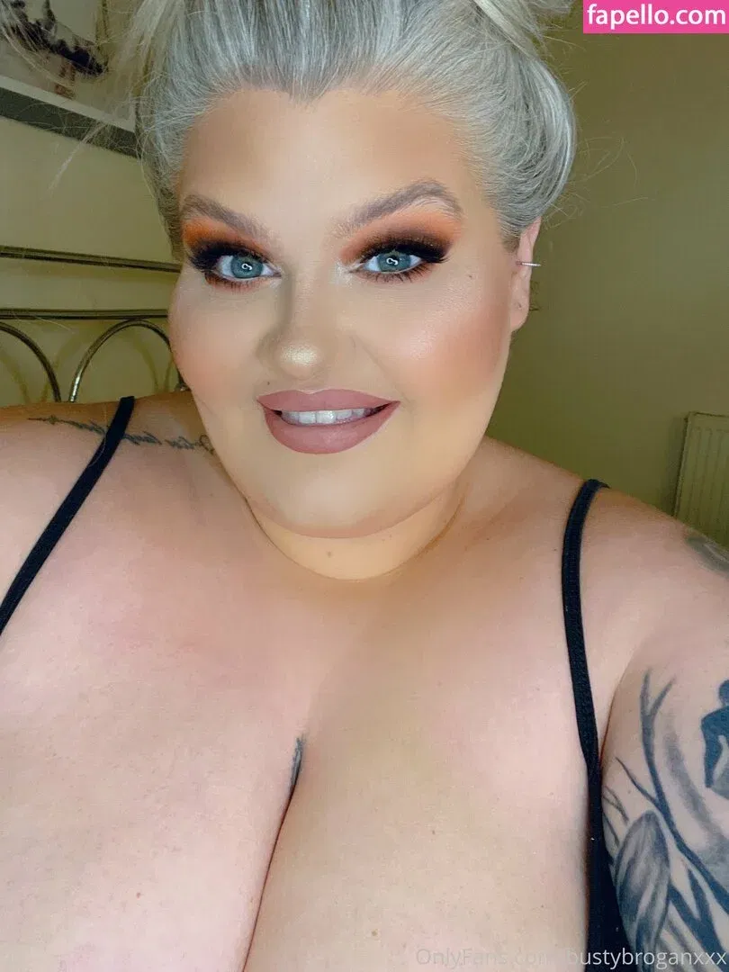 bustybroganxxx Onlyfans Photo Gallery 