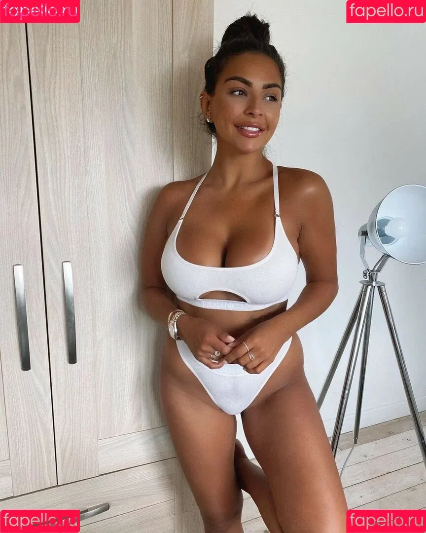 Natasha Sandhu Onlyfans Photo Gallery 