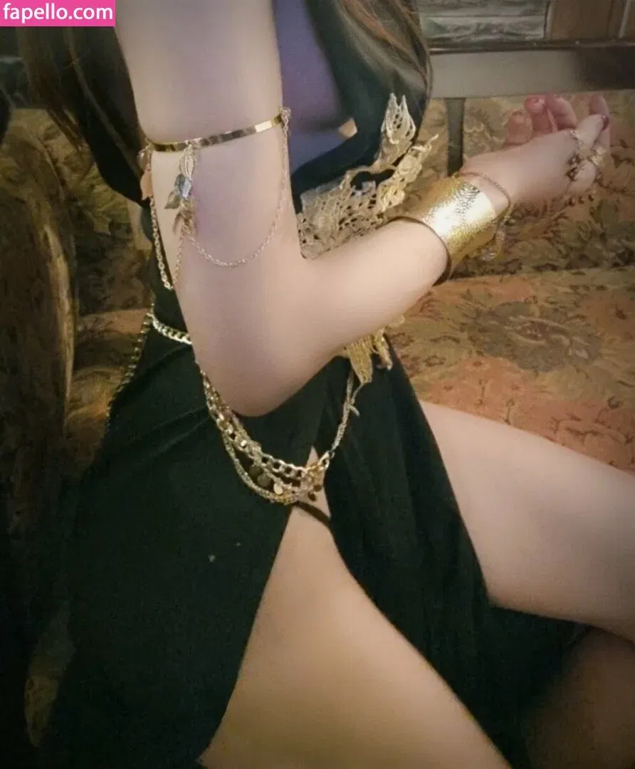 o9u2se3t1898vlb Onlyfans Photo Gallery 