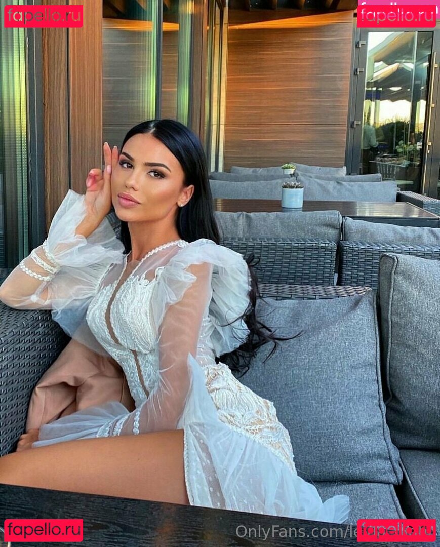 Leyla / leyla_night Onlyfans Photo Gallery 