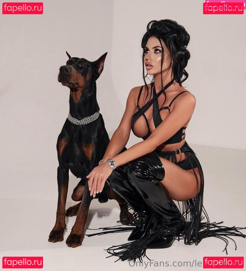 Leyla / leyla_night Onlyfans Photo Gallery 