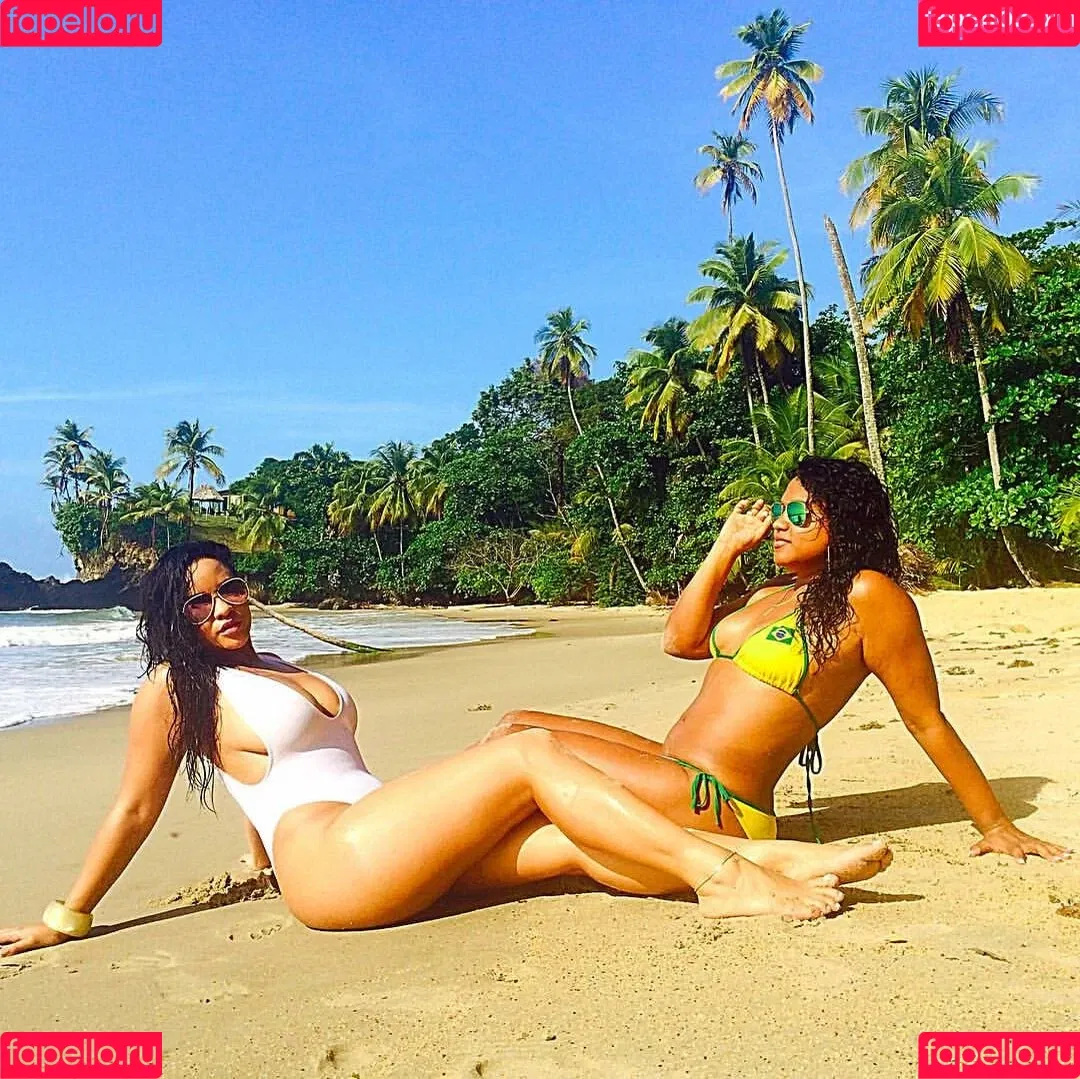 Toni Salina Chee Young Onlyfans Photo Gallery 