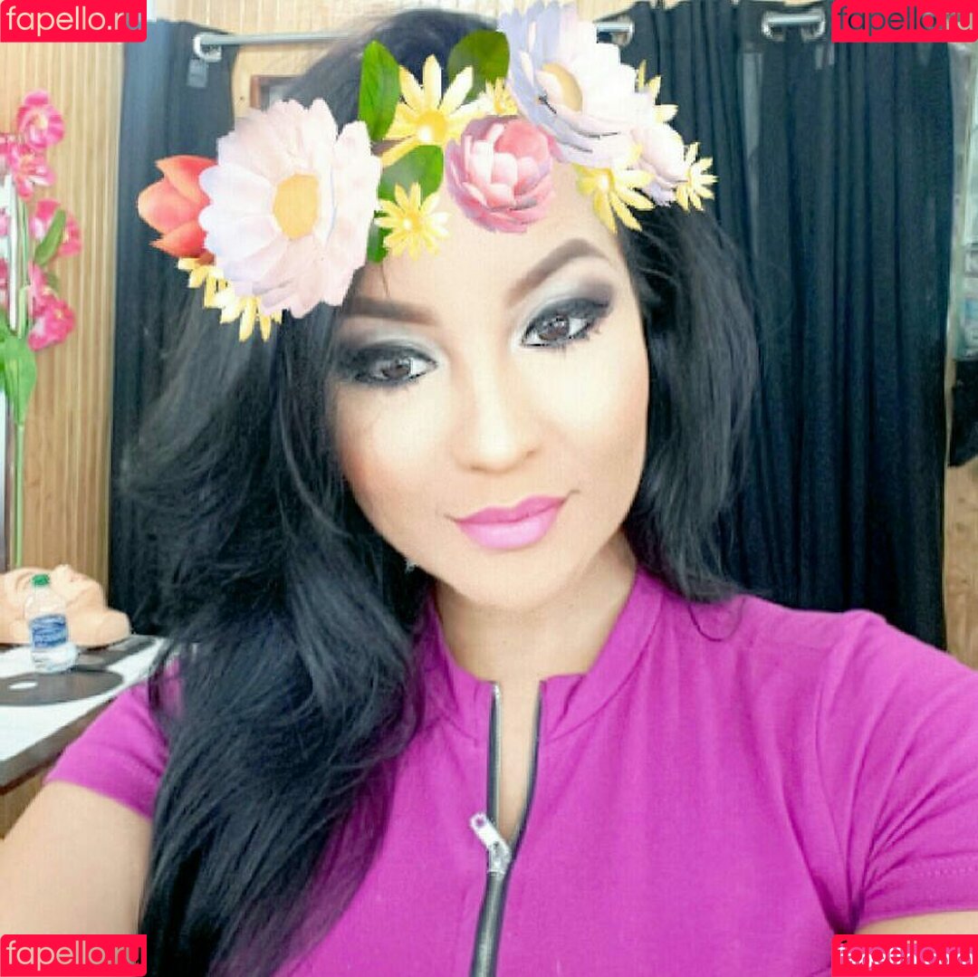 Toni Salina Chee Young Onlyfans Photo Gallery 