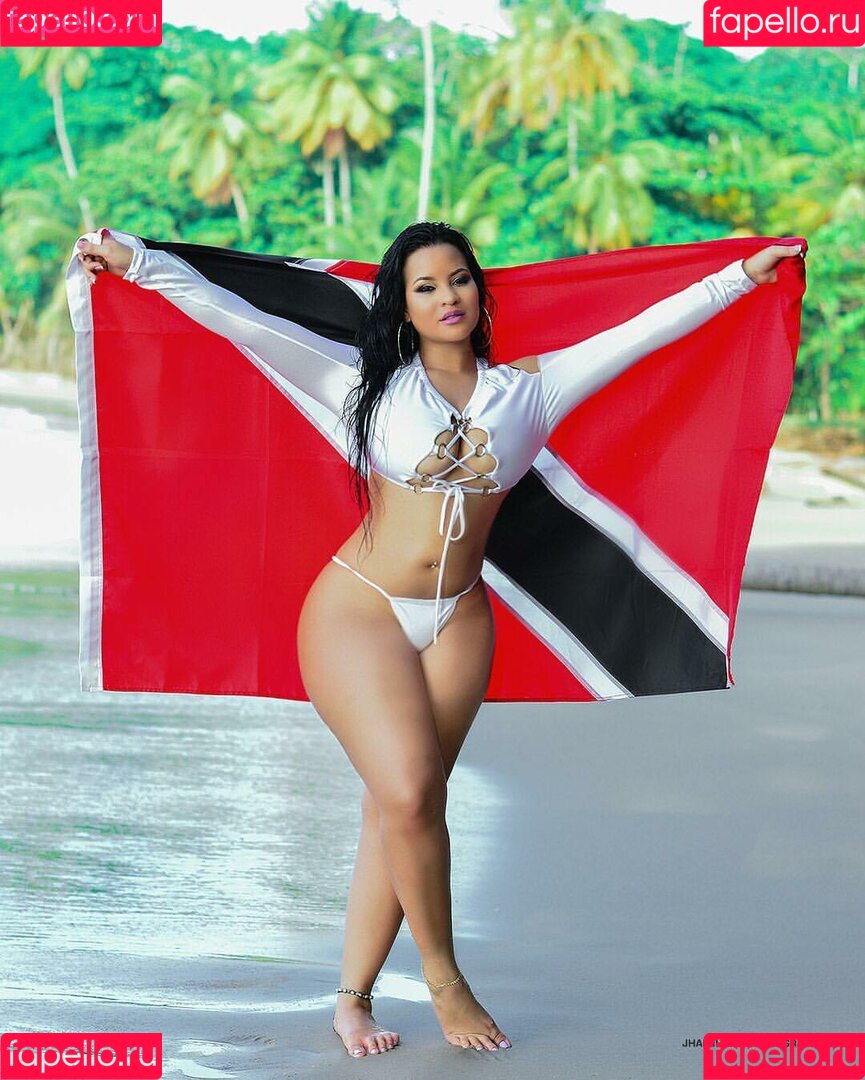 Toni Salina Chee Young Onlyfans Photo Gallery 