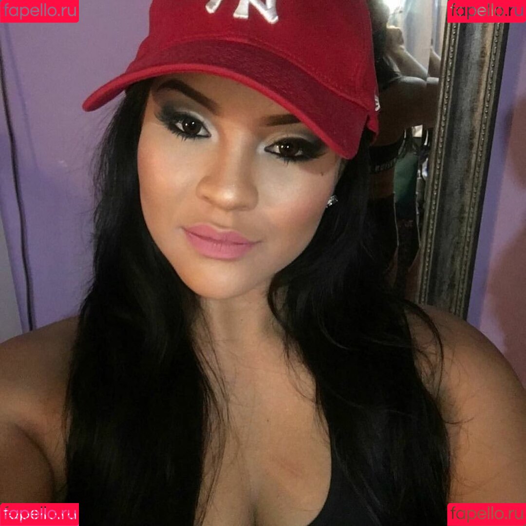 Toni Salina Chee Young Onlyfans Photo Gallery 