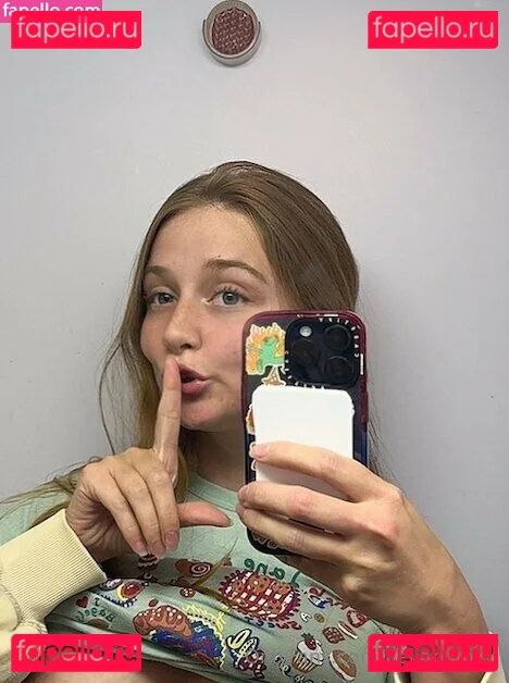 bellabumzy Onlyfans Photo Gallery 