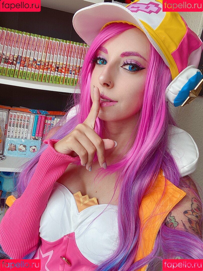 SerasCosplay Onlyfans Photo Gallery 