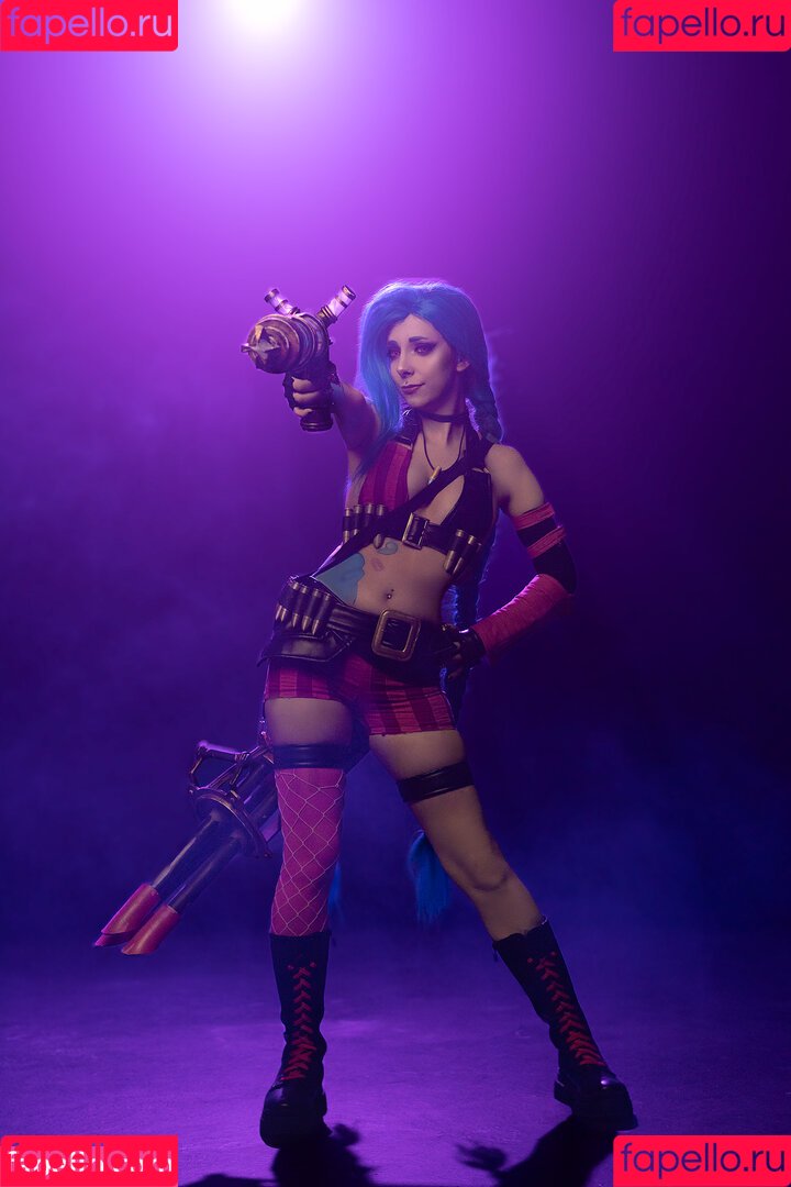 SerasCosplay Onlyfans Photo Gallery 