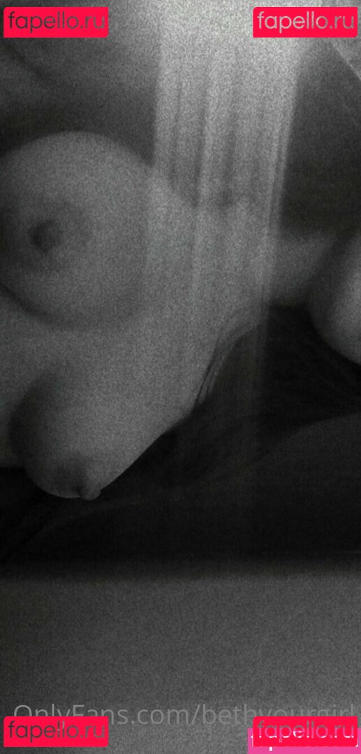 bethyourgirl / its.your.girl.beth Onlyfans Photo Gallery 
