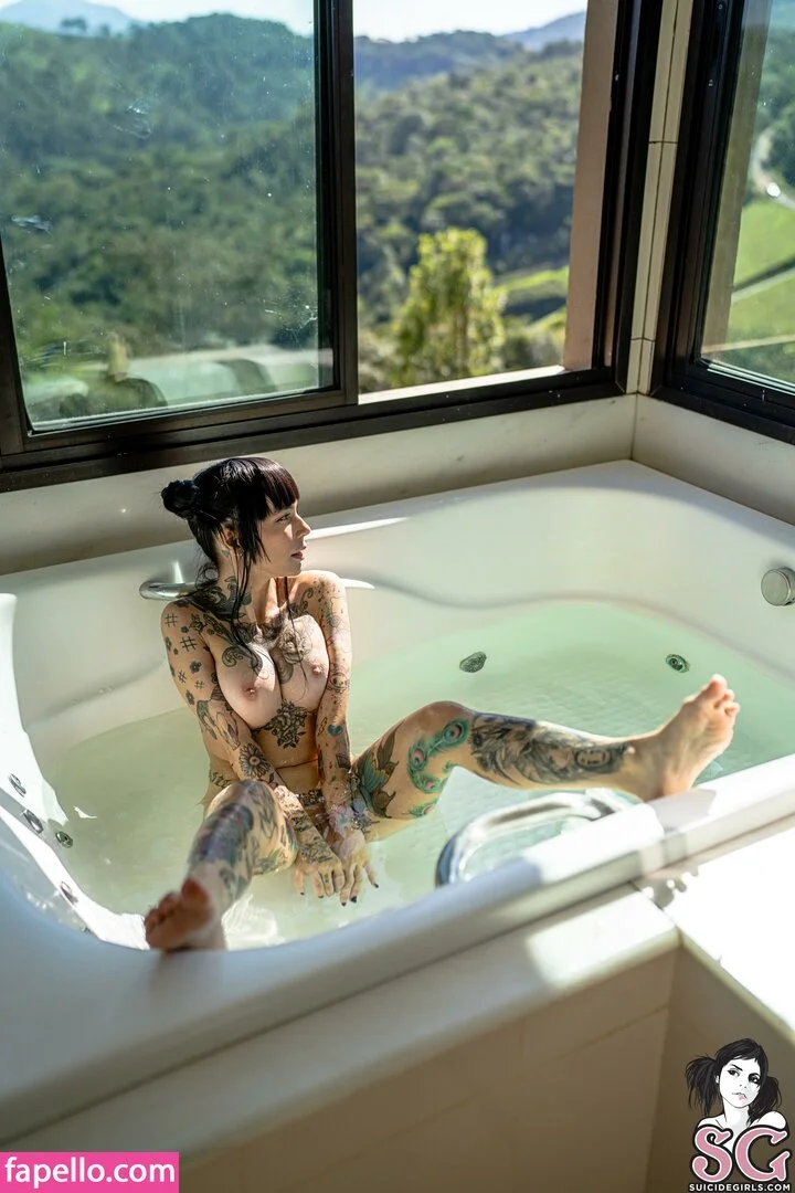 lellycristie Onlyfans Photo Gallery 