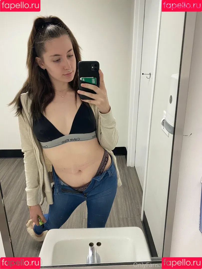 initialbrat Onlyfans Photo Gallery 