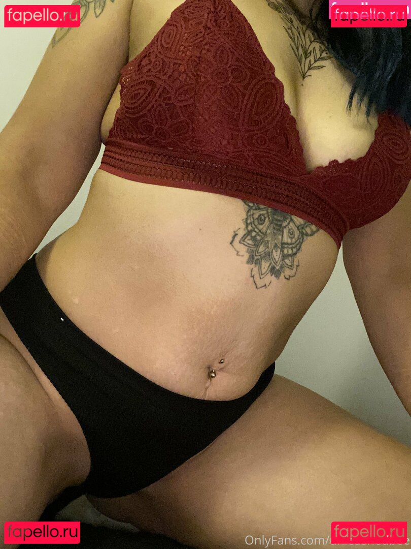 unleashedb_ / unleashedbee Onlyfans Photo Gallery 