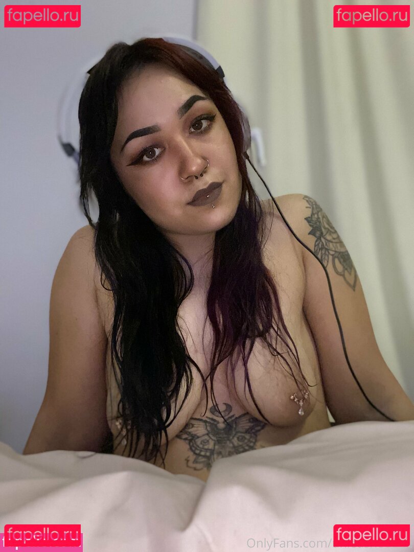 unleashedb_ / unleashedbee Onlyfans Photo Gallery 