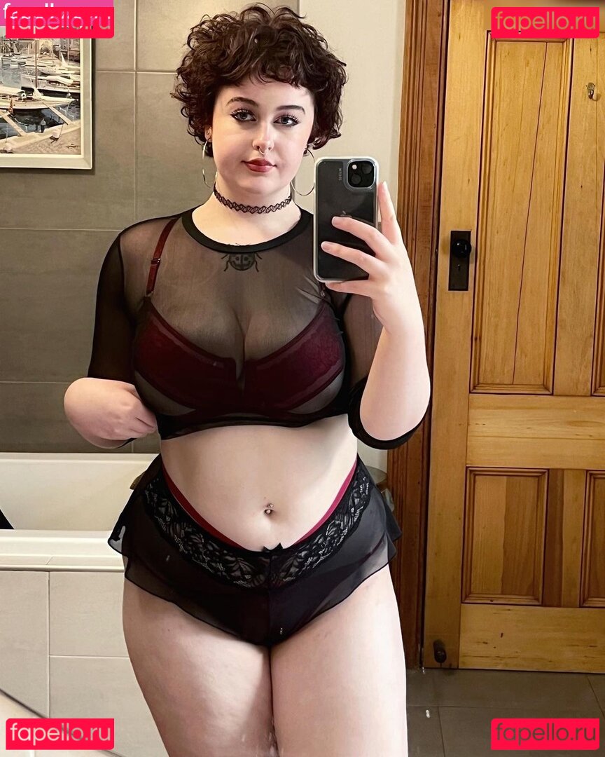 MilaBloomx / mepmep2201 / miilabloom / mila bloom / milabloom.official / milaxbloom Onlyfans Photo Gallery 