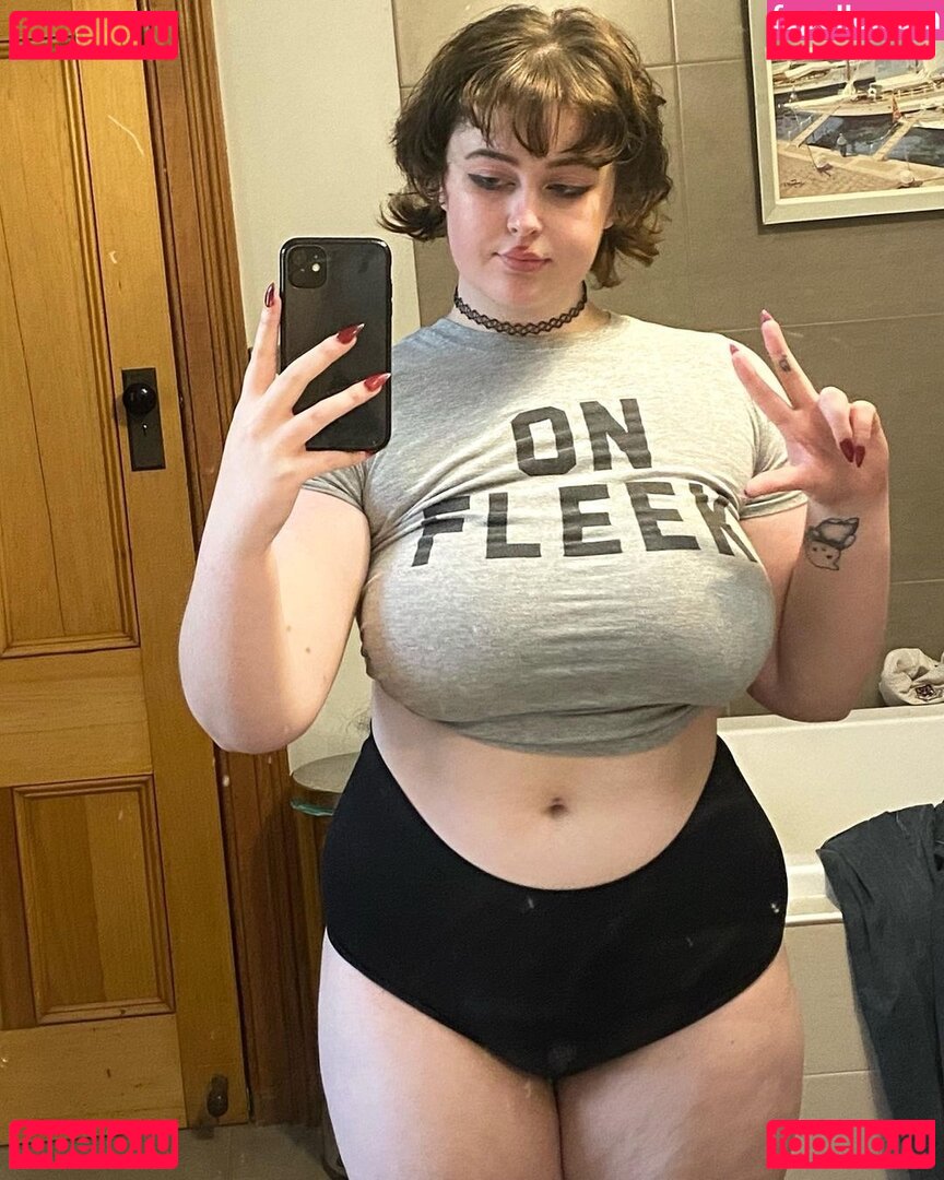 MilaBloomx / mepmep2201 / miilabloom / mila bloom / milabloom.official / milaxbloom Onlyfans Photo Gallery 