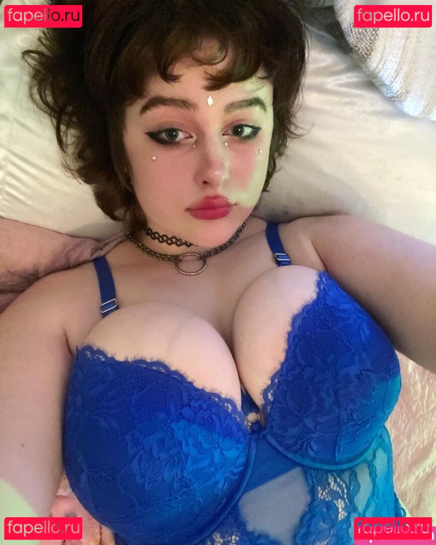 MilaBloomx / mepmep2201 / miilabloom / mila bloom / milabloom.official / milaxbloom Onlyfans Photo Gallery 