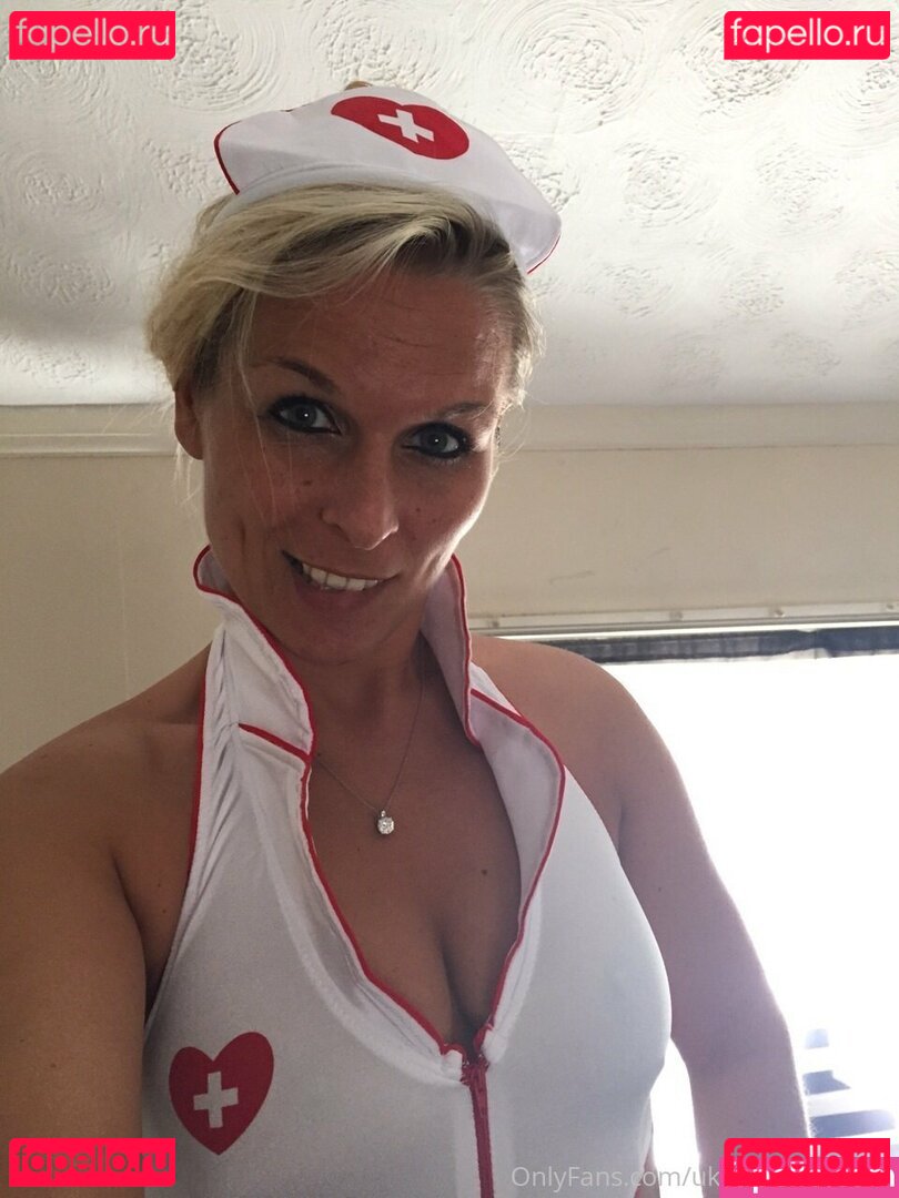 uk_hotwife / ukhotwifecouple Nude Onlyfans Photo 38