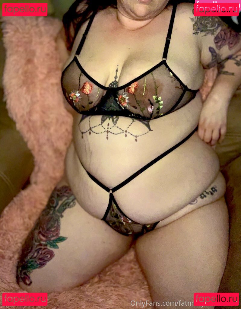 fatimmma69 / fatmilkymomma69 Onlyfans Photo Gallery 