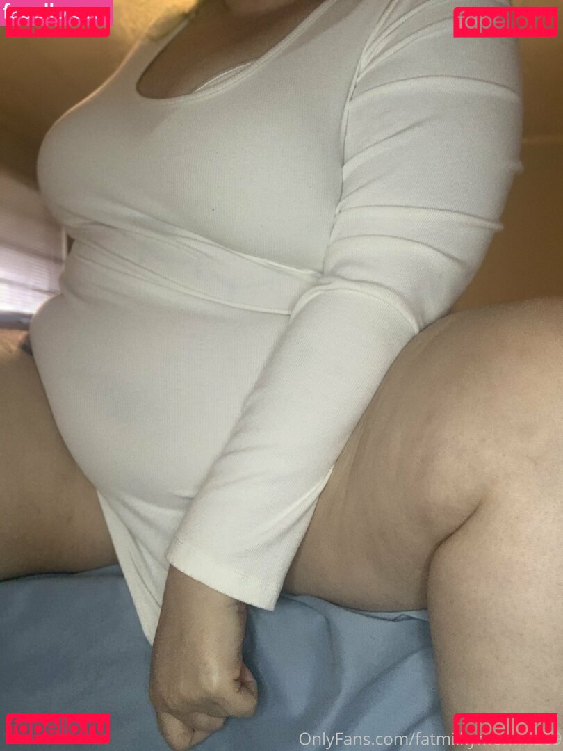 fatimmma69 / fatmilkymomma69 Onlyfans Photo Gallery 