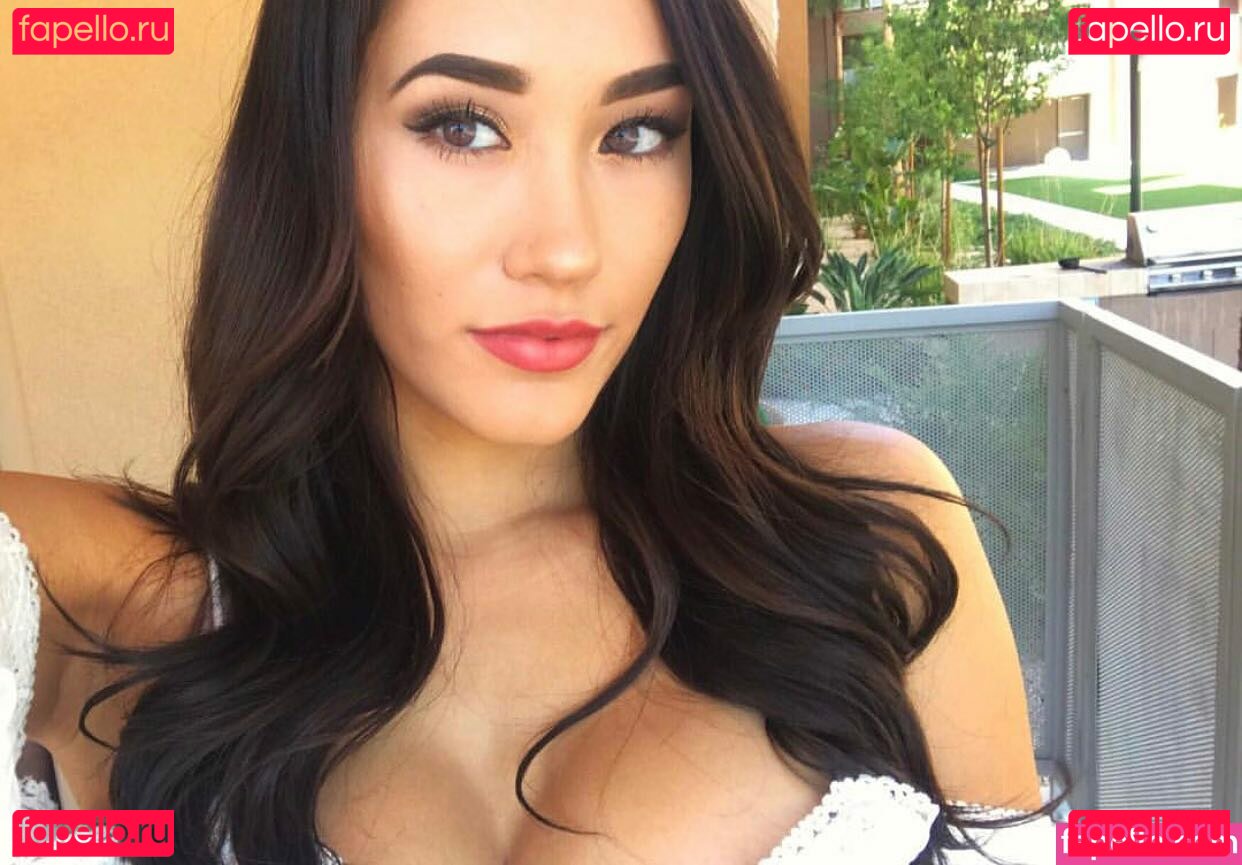 Arya Rae / aryarae / aryaraee