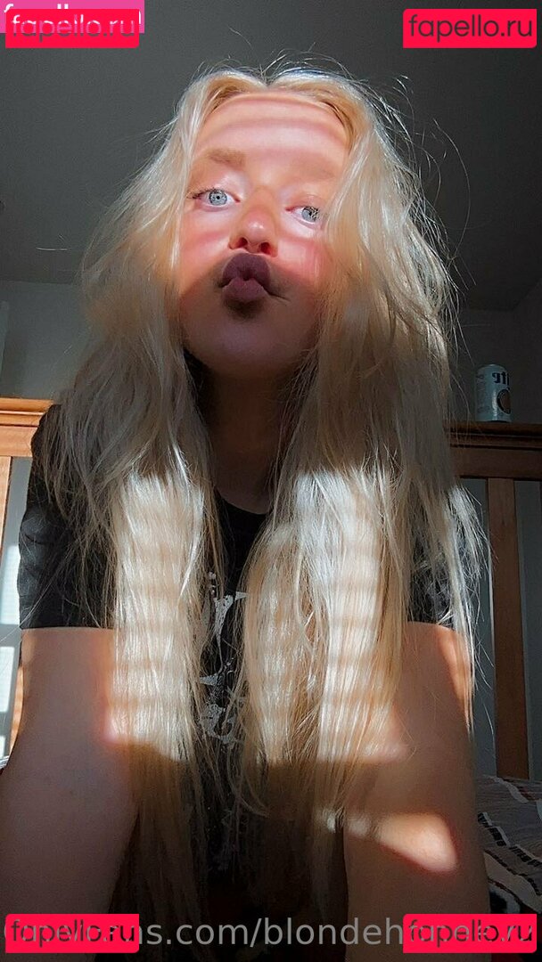 blondehonney / blondehonney2 Onlyfans Photo Gallery 