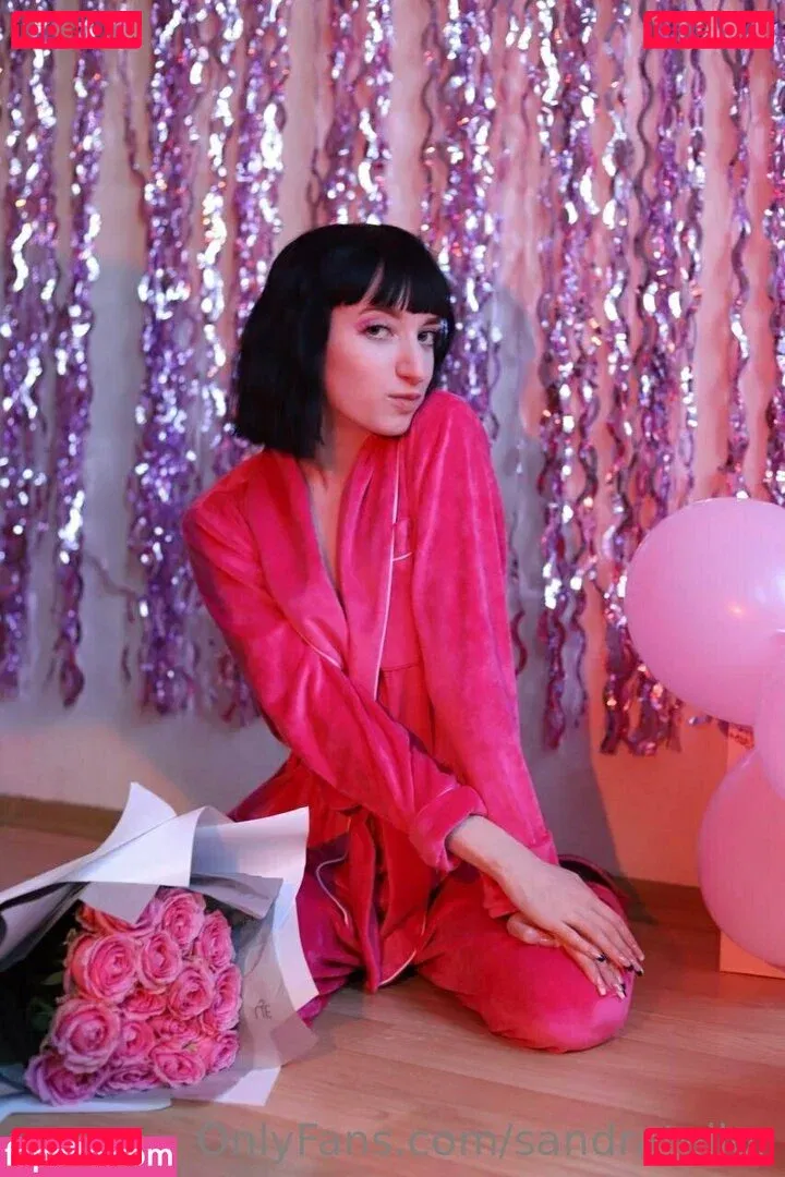 sandrateilorr Onlyfans Photo Gallery 