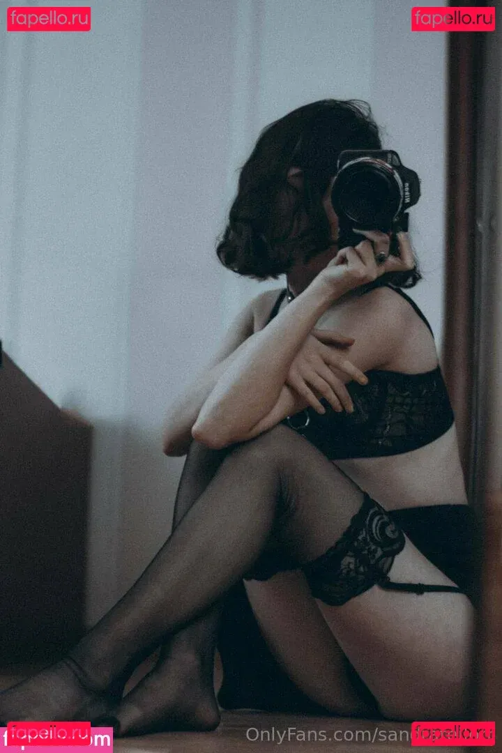 sandrateilorr Onlyfans Photo Gallery 