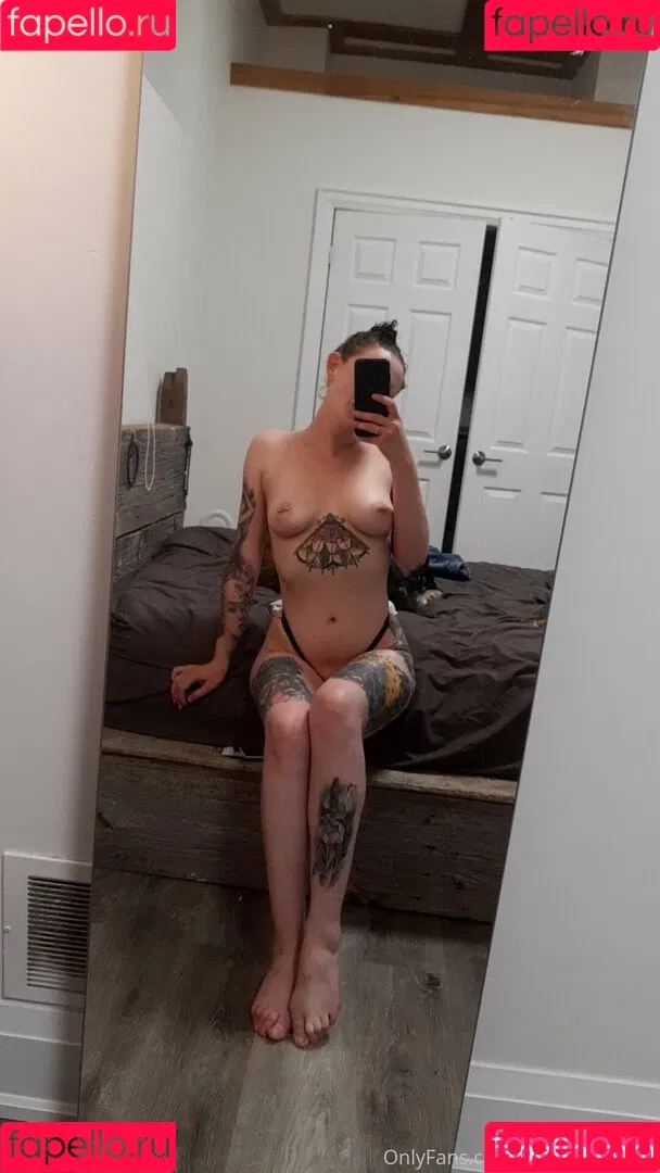 suicidekittenxo Onlyfans Photo Gallery 