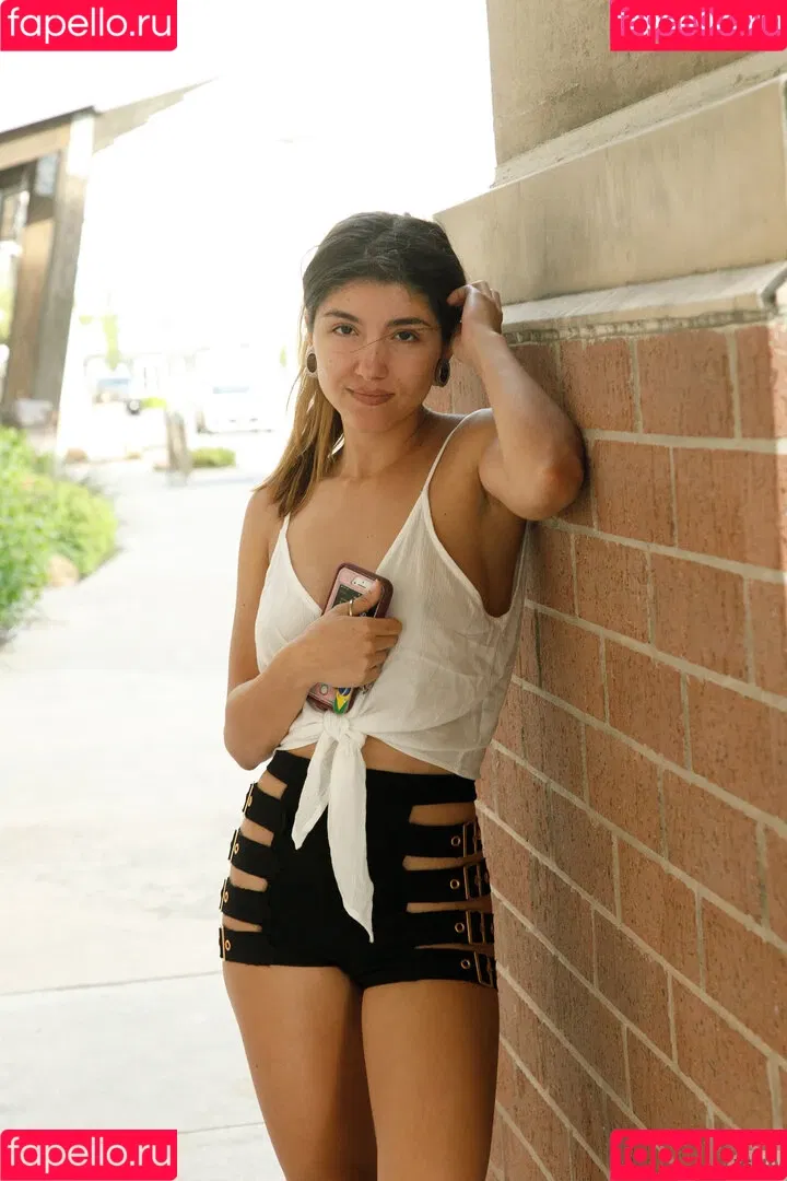 Adriene Macedo Onlyfans Photo Gallery 