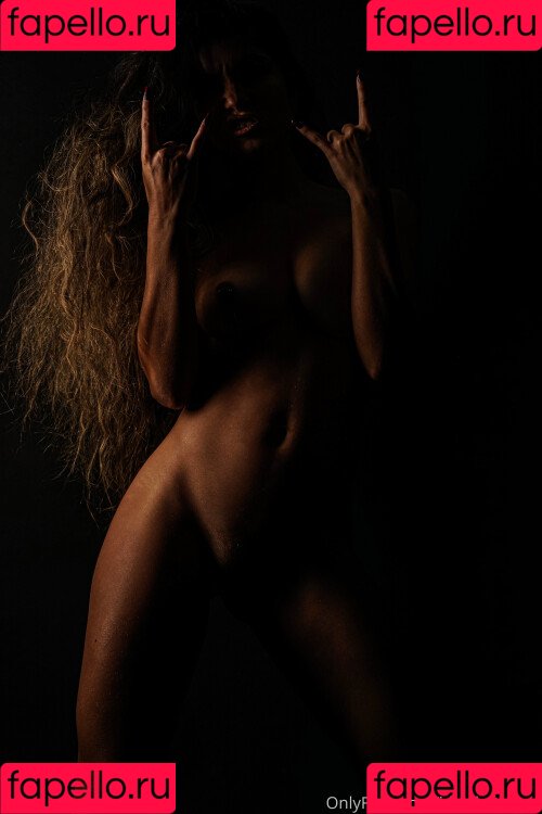 Adriene Macedo Onlyfans Photo Gallery 